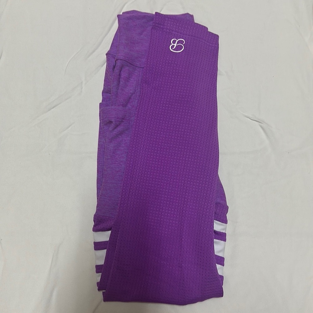 Bombshell Sportswear Womens S Leggings W/ pockets and scrunch butt